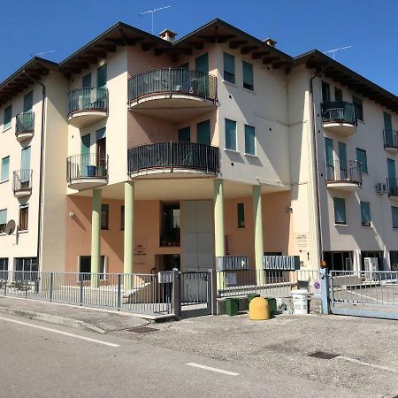 Appartamento Peschiera - Zona Ospedale Pederzoli Peschiera del Garda Exterior photo